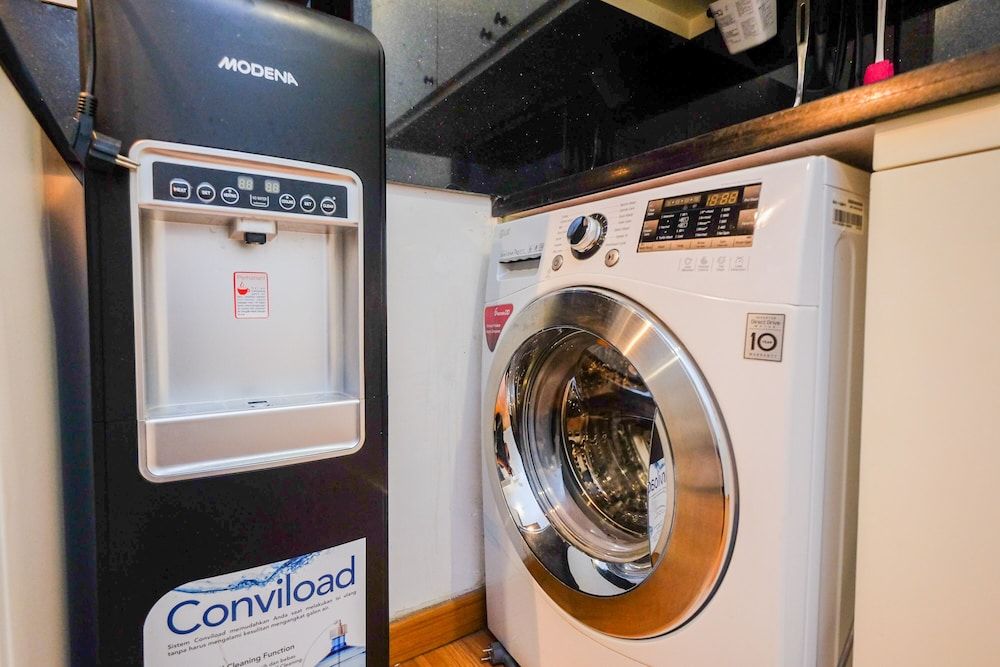 Pool View and Homey 2BR Apartment @ Springlake Summarecon Room 14