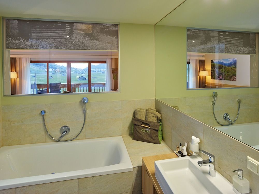 Alpeiner Nature Resort Tirol Junior Suite, Balcony, Mountain View 5
