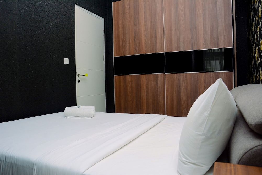 Gorgeous 2BR Springlake Summarecon Apartment Room 3