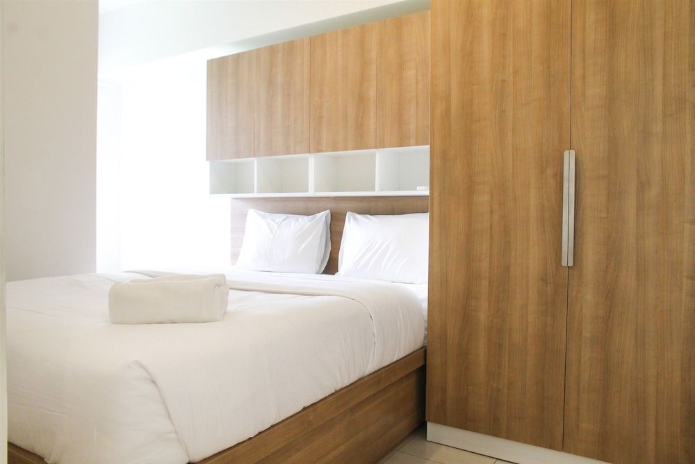 Modern Design 2BR The Springlake Summarecon Apartment