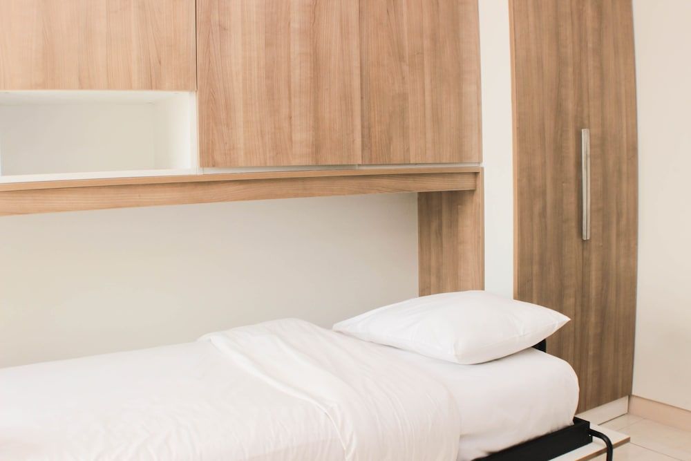 Great Location Studio Room At Springlake Summarecon Bekasi Apartment