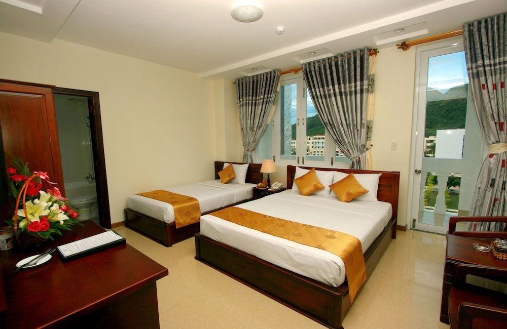 Deluxe Twin Room, City View