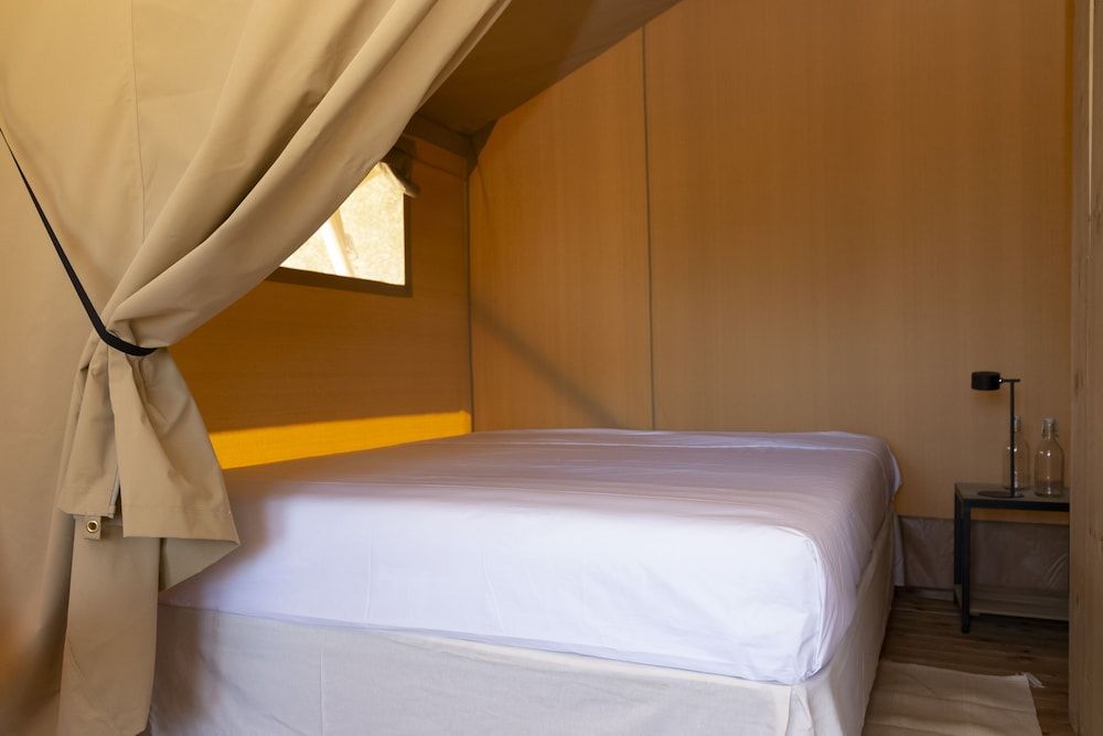 Deluxe Room, Private Bathroom ( Tenda Lusso Bagno Comet)