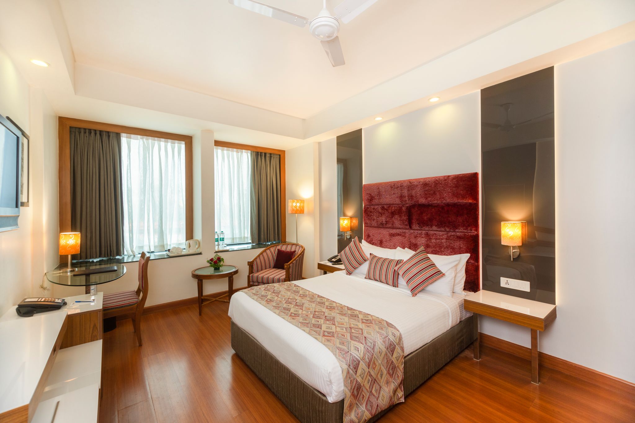 Hotel Maurya Mauryan Chamber 2