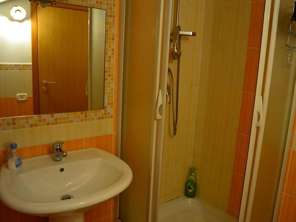 Room-suite Rosa - B&b S - Elia Room, 1 Bedroom, Smoking, Balcony 11