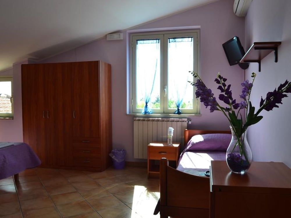 Room-blue Room - B&B S Elia Room, 1 Bedroom, Smoking, Balcony 17