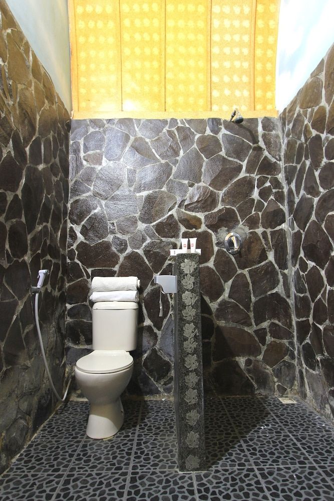 OYO 1116 Bale Gili Bungalow Deluxe Twin Room 6