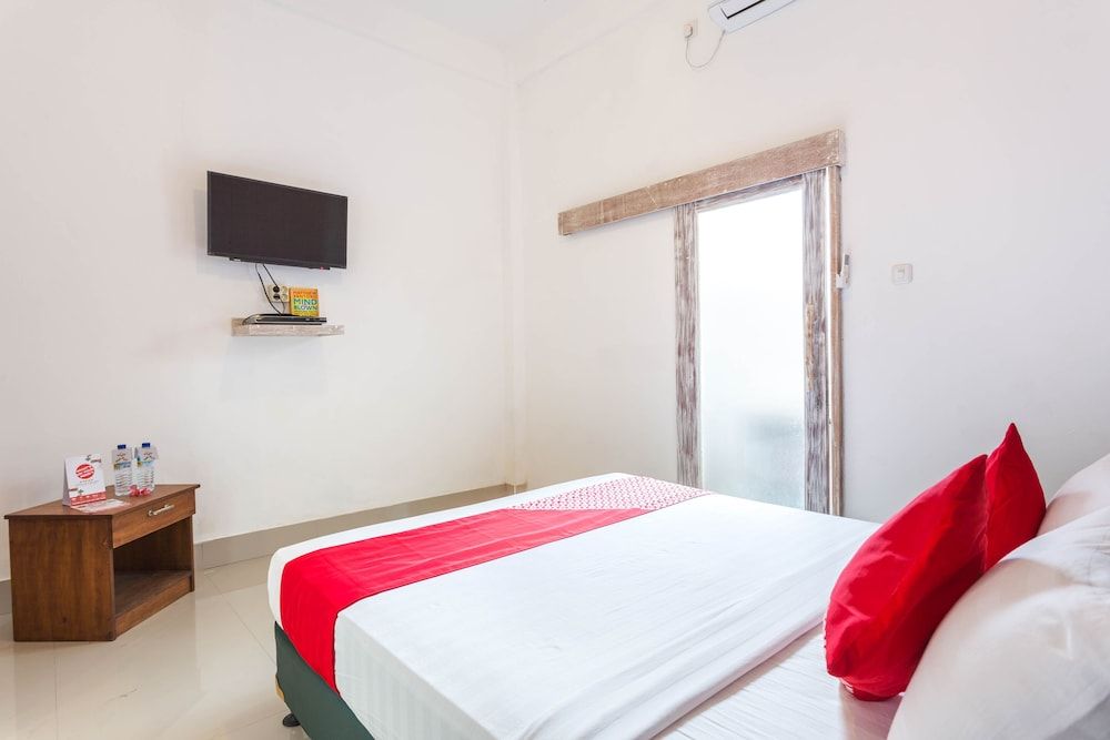 OYO 1324 White House Standard Double Room 2