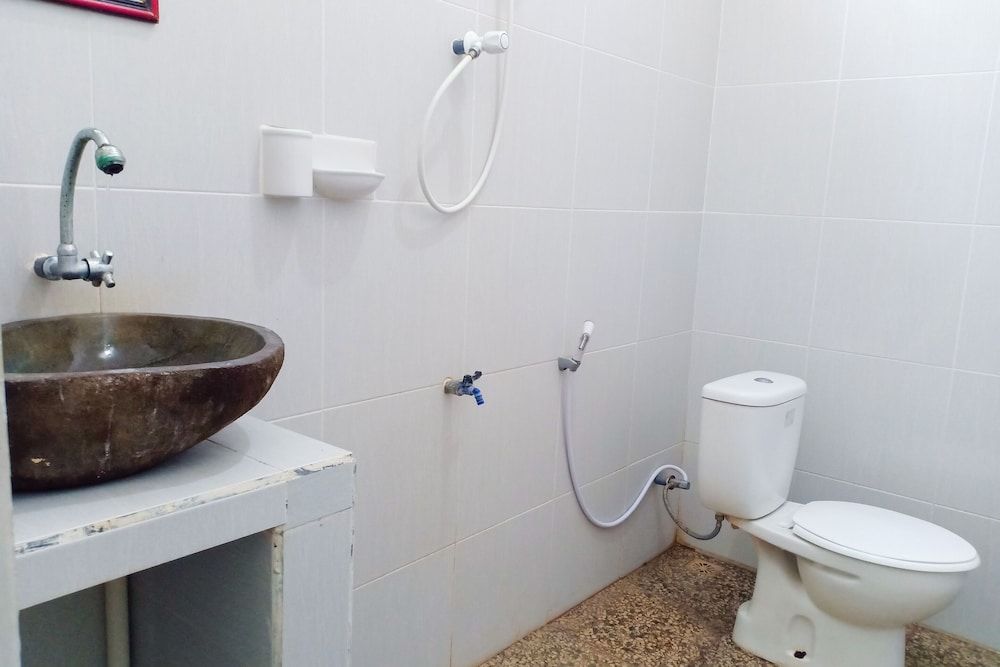 OYO 1523 Gili Life Homestay Standard Double Room 5