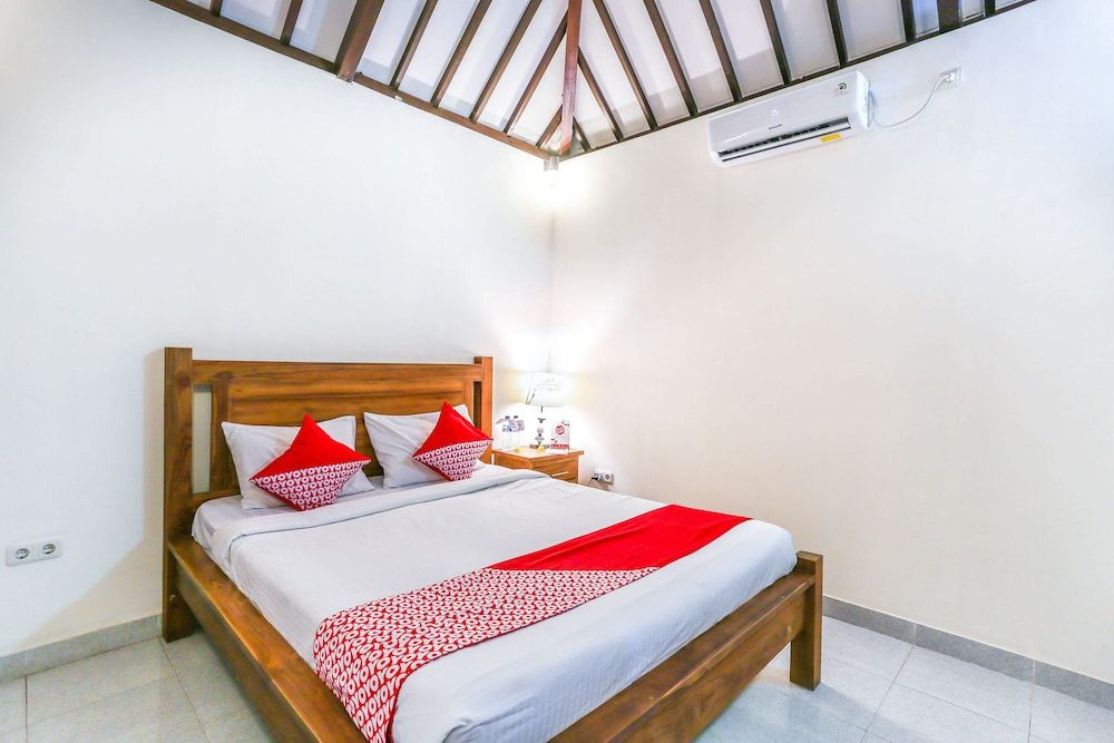 OYO 1544 Ozzy Cottage & Bungalow Standard Double Room 3