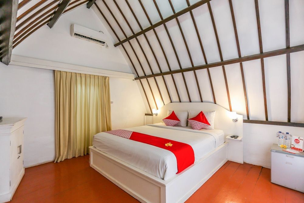 OYO 1544 Ozzy Cottage & Bungalow Deluxe Double Room 7