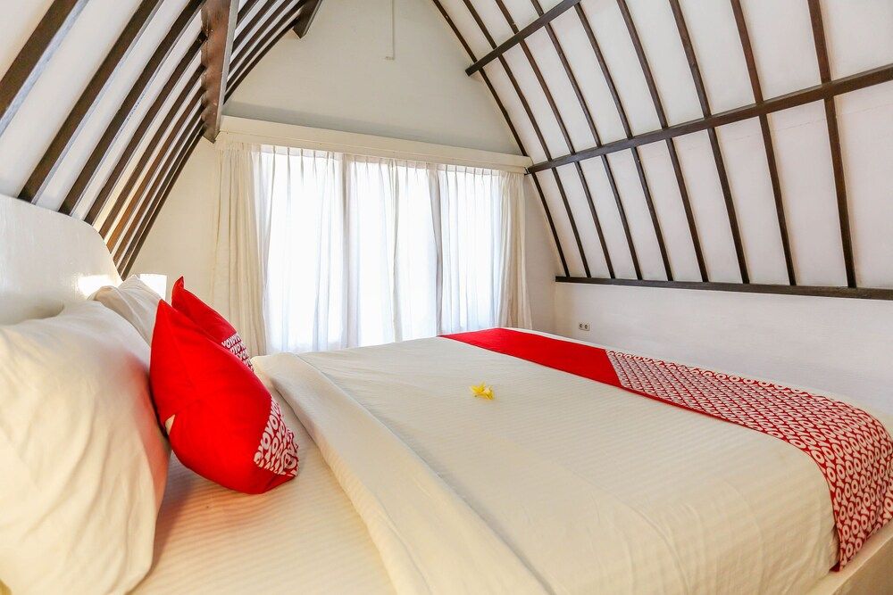 OYO 1544 Ozzy Cottage & Bungalow Deluxe Double Room 4
