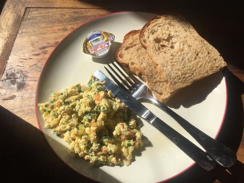 undefined Lisa Gili Bungalow 3