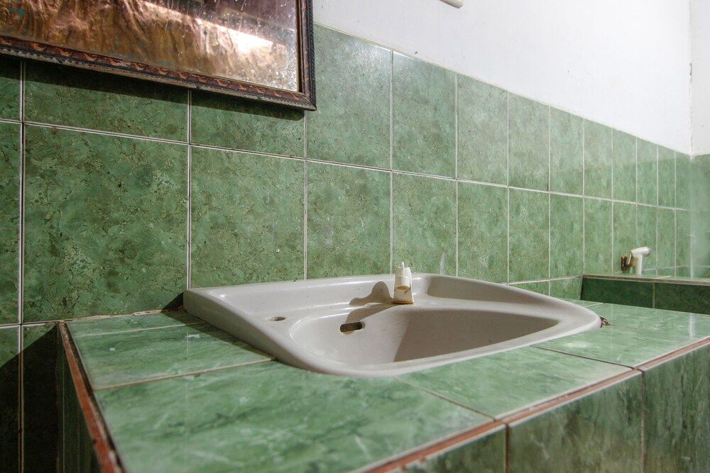 SPOT ON 2167 Creative Bungalow Standard Double Room 6