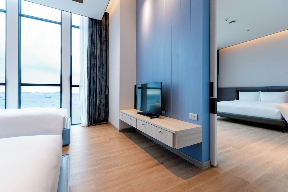 S. Sriracha Hotel and Residence Penthouse Suite 7