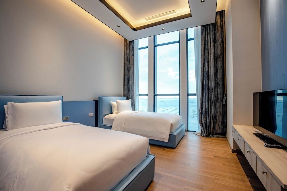 S. Sriracha Hotel and Residence Penthouse Suite 2