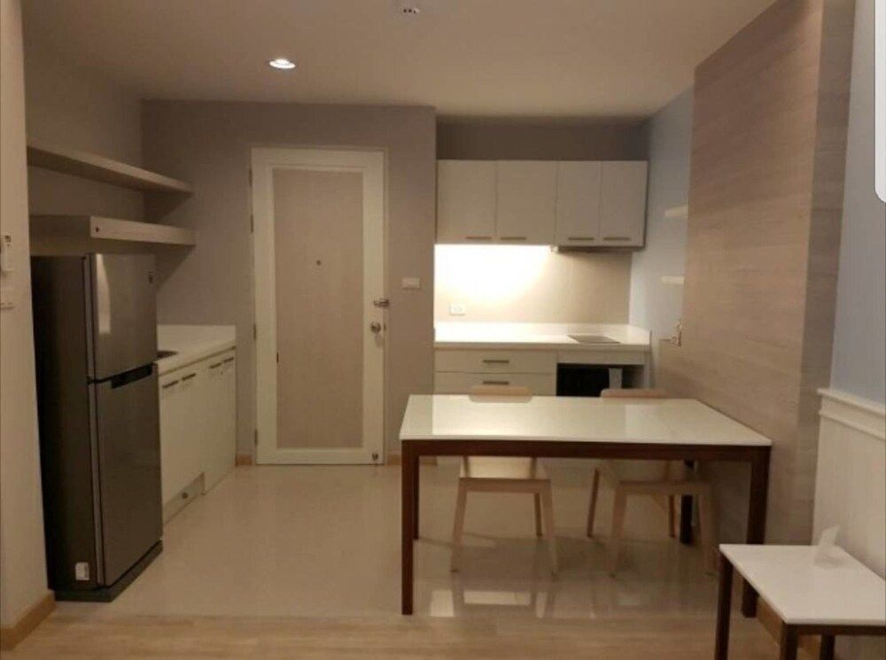 The Sea Condominium A22 1-Bedroom Suite 5