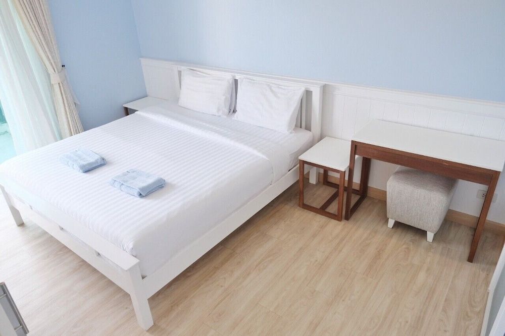 The Sea Condominium A22 1-Bedroom Suite 3