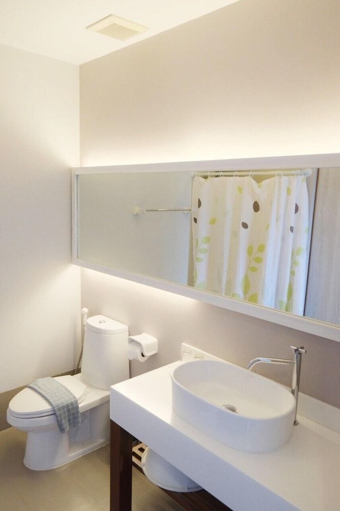 The Sea Condominium A22 1-Bedroom Suite 18