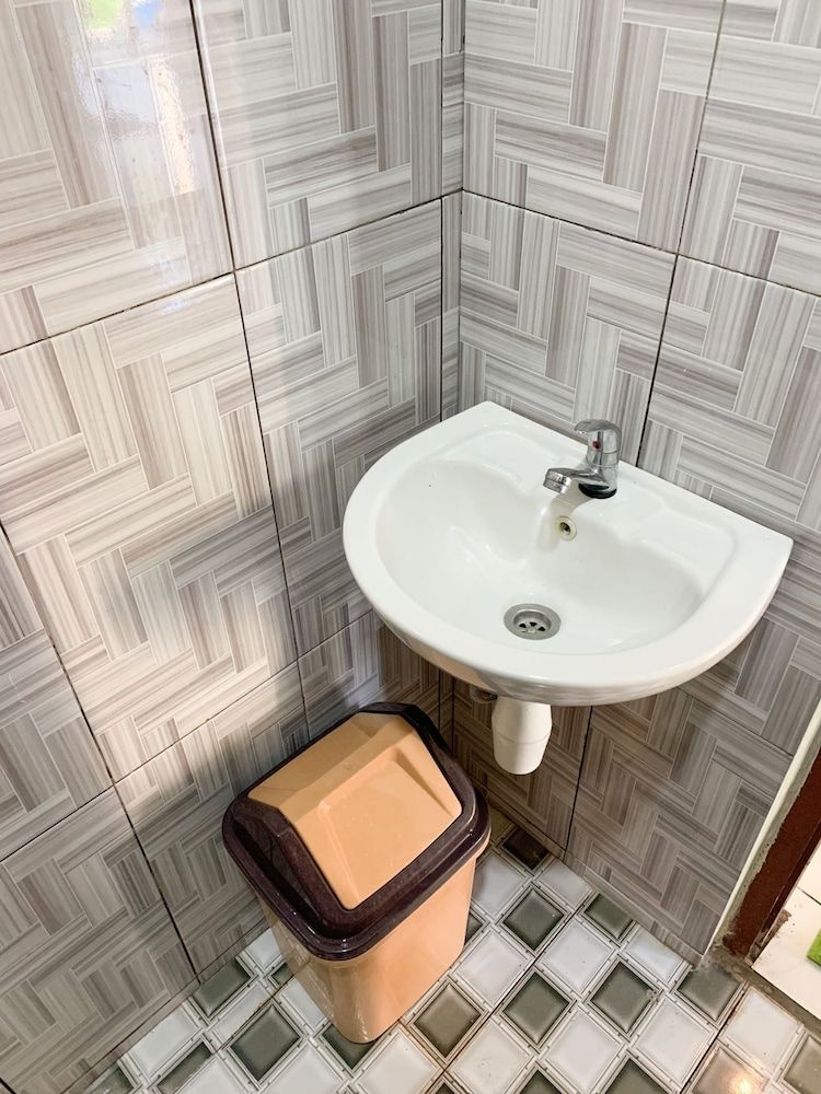 undefined FX72 Hotel 6