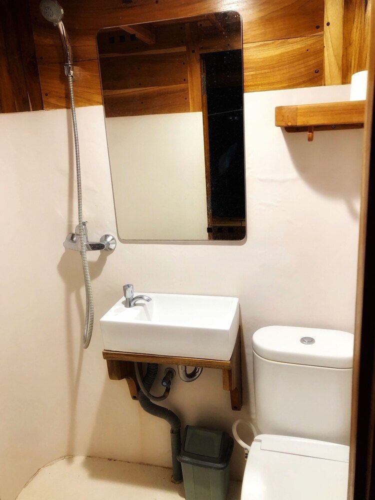 Samara II Liveaboard Cabin, Non Smoking 9
