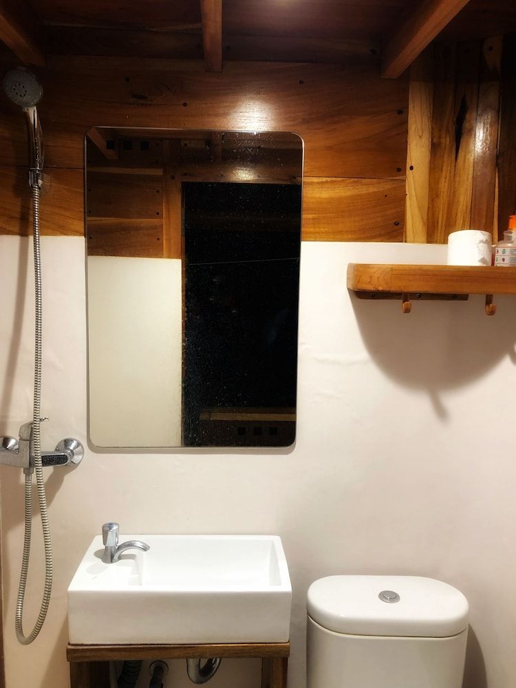 Samara II Liveaboard Cabin, Non Smoking 8