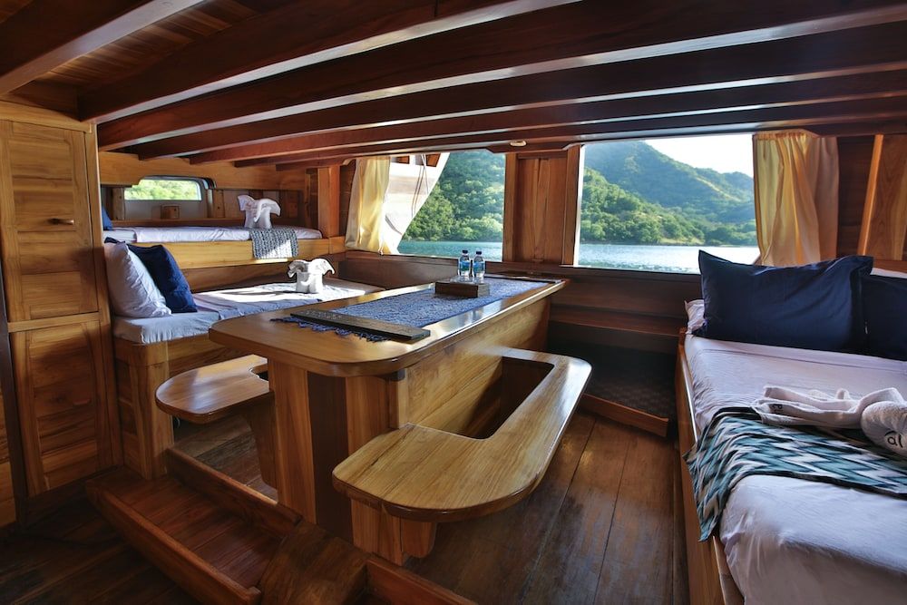Tanaka Liveaboard Cabin 8
