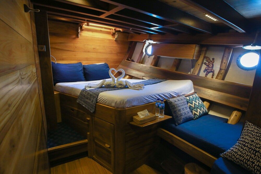 Tanaka Liveaboard Cabin 2