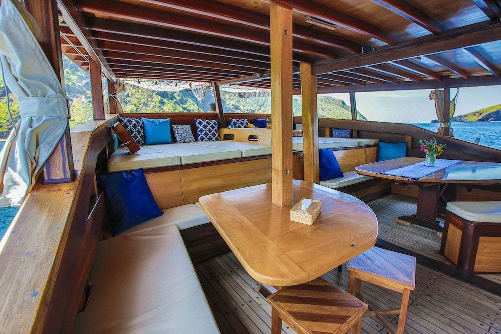 Tanaka Liveaboard Cabin 16