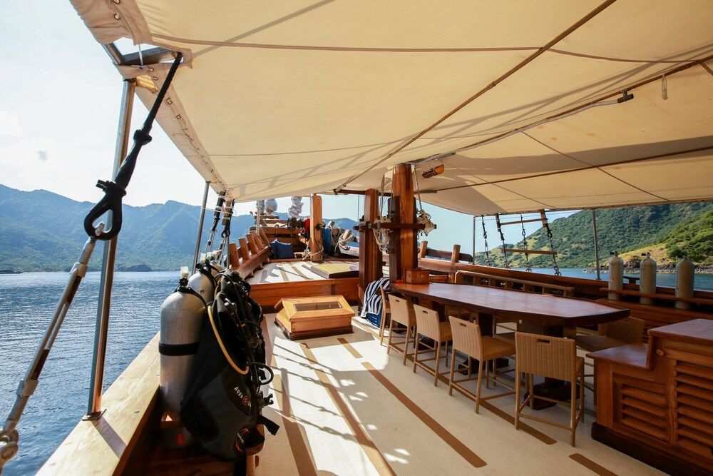 Tanaka Liveaboard Cabin 15