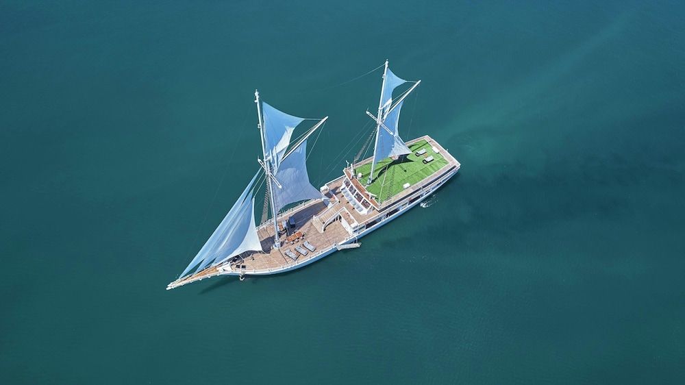 undefined AYANA Lako di'a 4