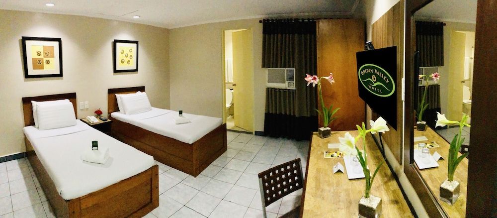 undefined Golden Valley Hotel 3