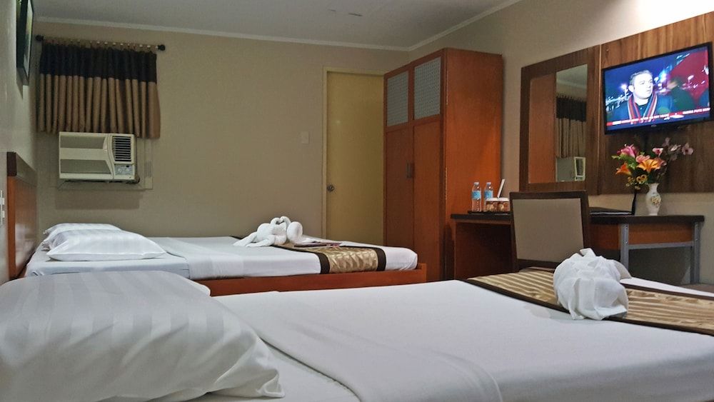 undefined Golden Valley Hotel 7