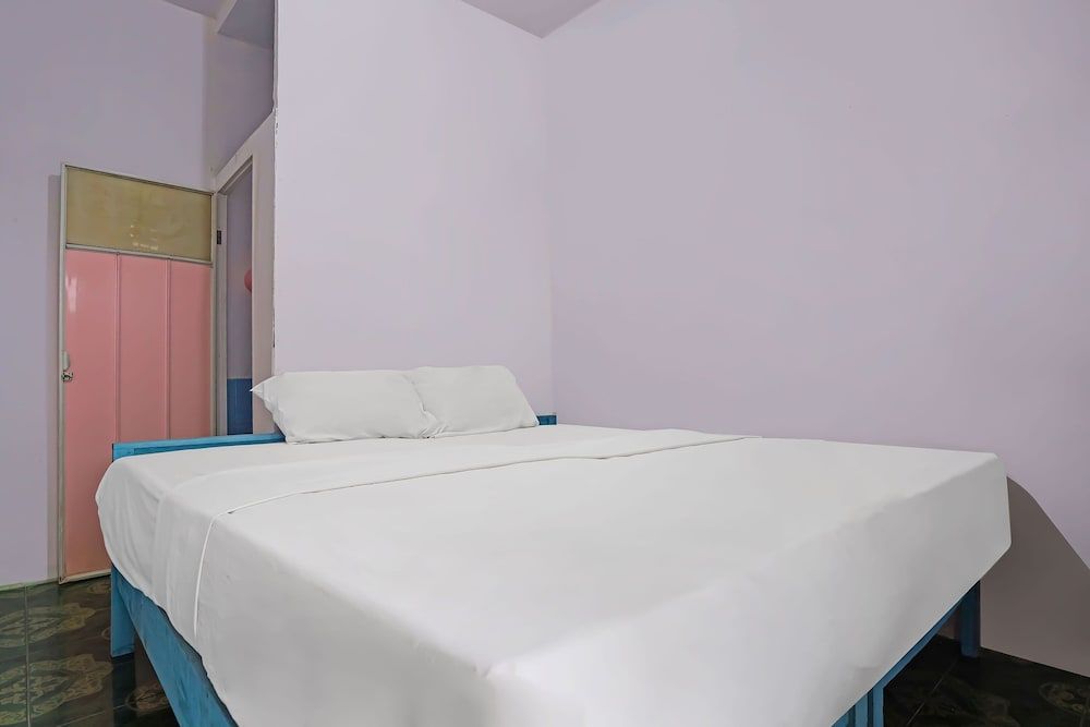 SPOT ON 92421 City Kost Syariah Basic Double Room 3
