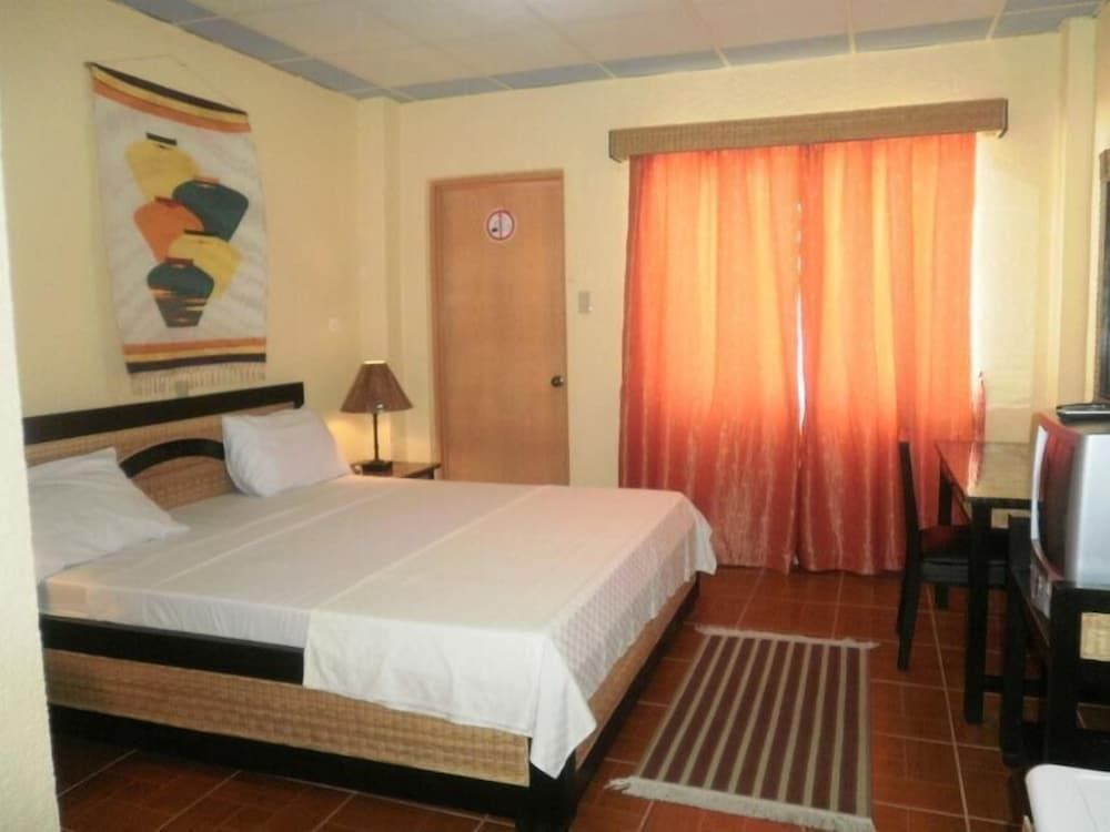 Marlins Beach Resort Beach Front Room 2