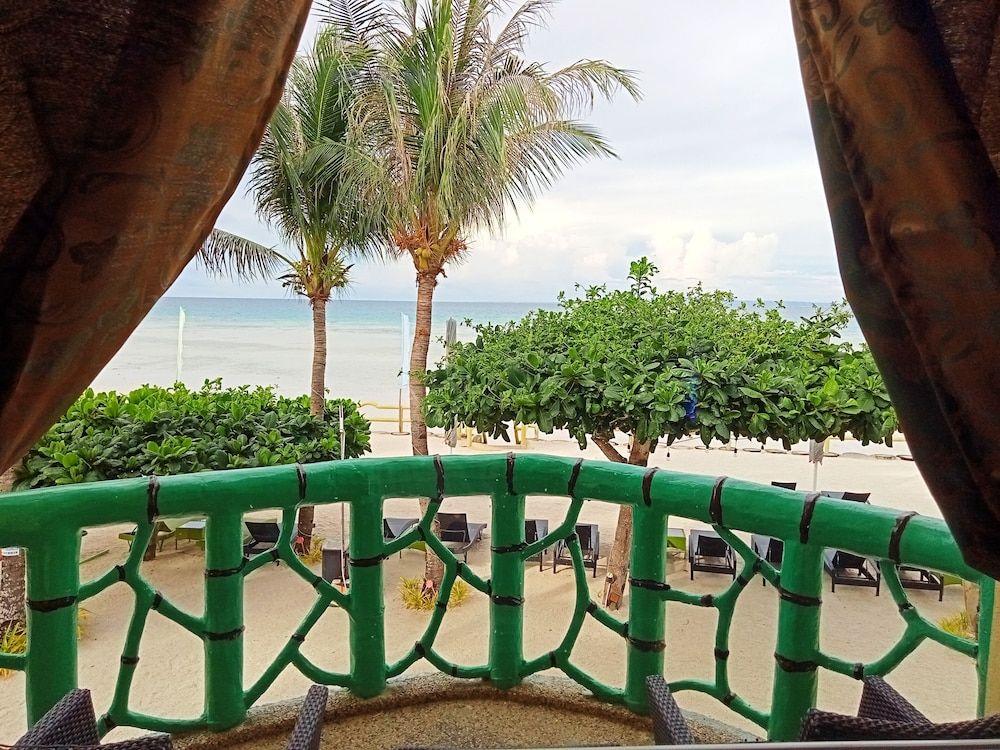 Marlins Beach Resort Beach Front Room 5