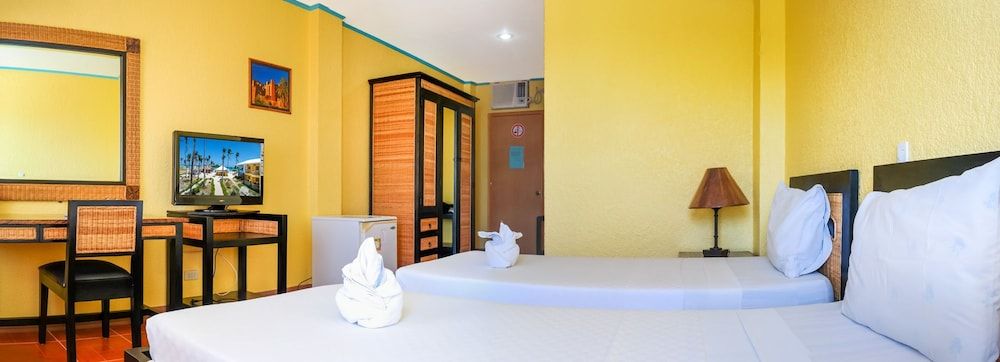 Marlins Beach Resort Deluxe Room 3