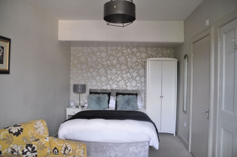 Basic Double Room, 1 Double Bed