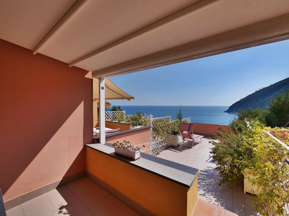 Hotel Mondial Superior Double Room, Sea View 7