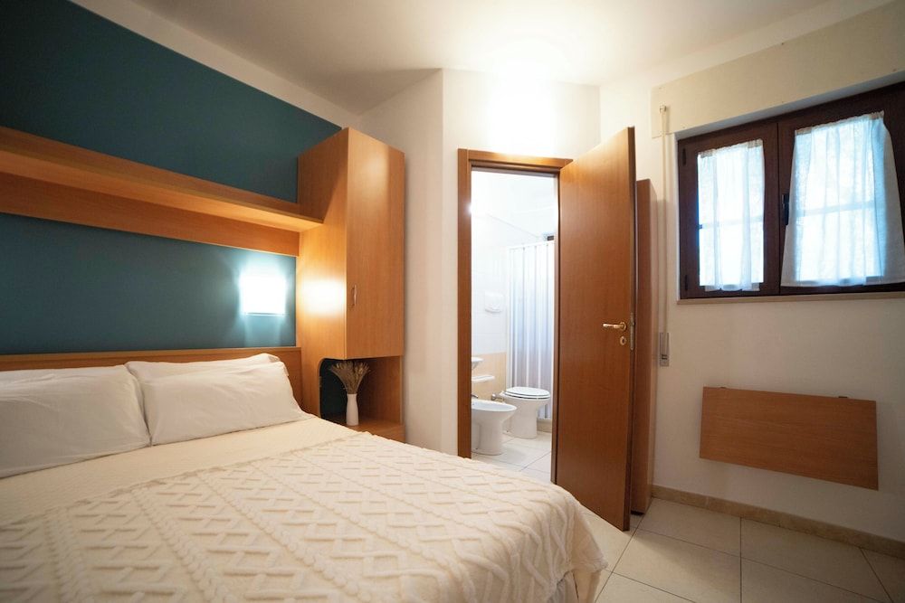 House, 1 Bedroom, Balcony, Garden View