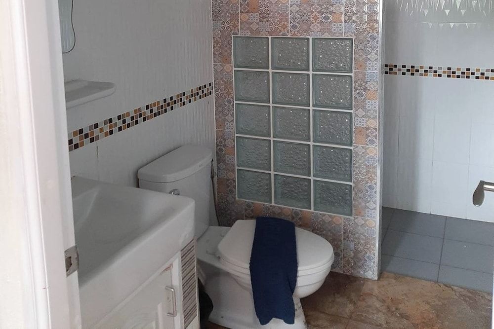 Phenwaree Amphawa Resort Twin Room, Pool Access 4