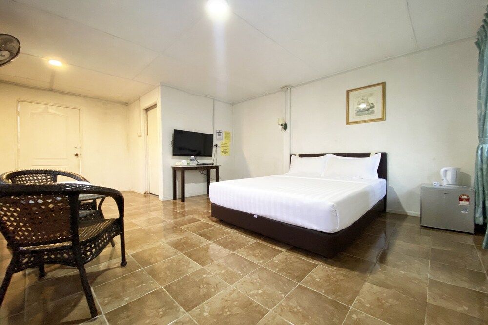 Room, Private Bathroom