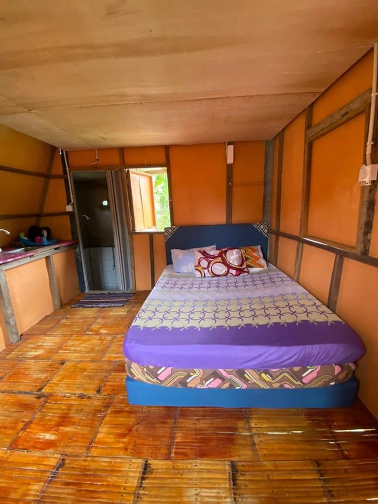 OYO Home 90737 Disan Baang Kiulu Family Room, Private Bathroom