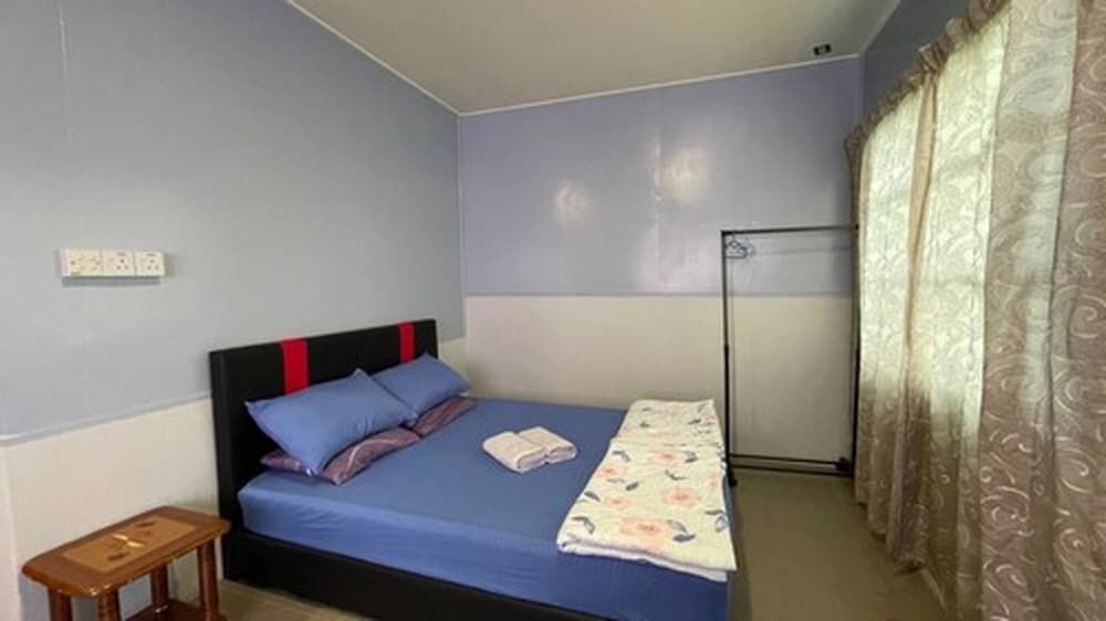 Room, Private Bathroom