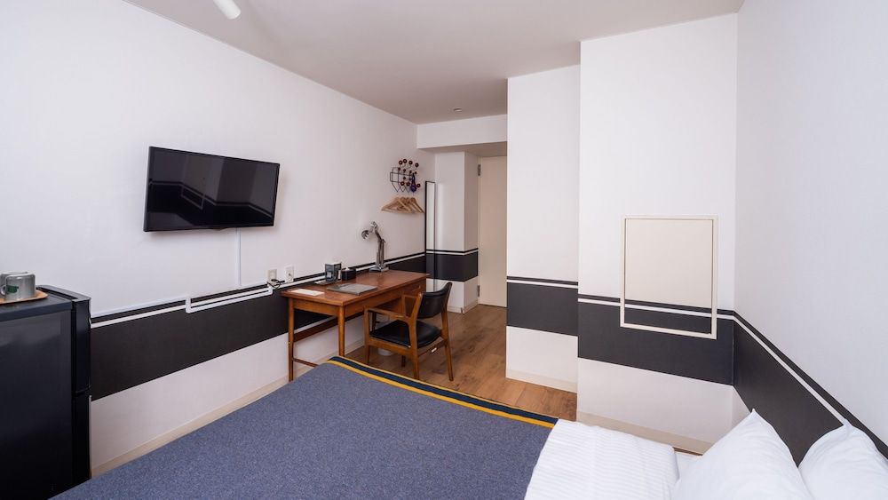 Hotel Graphy Nezu [Private Bathroom] Double Room (140cm bed) 3