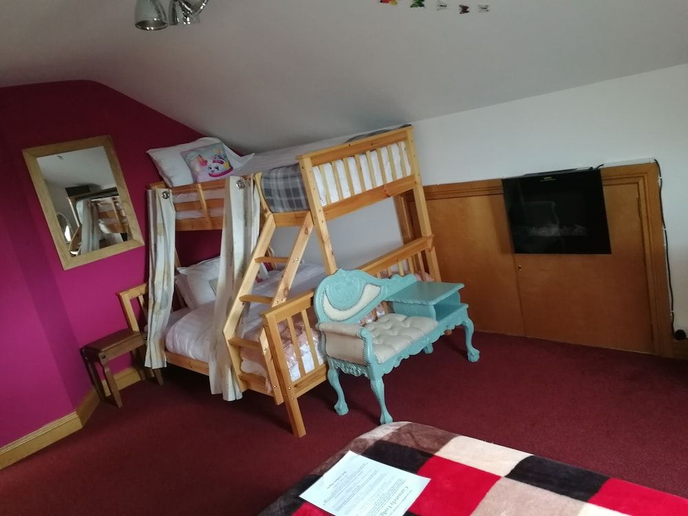 Classic Triple Room, Multiple Beds, Non Smoking, Valley View