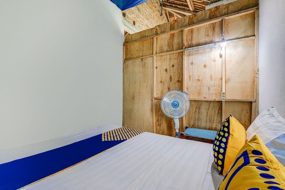 Economy Single Room