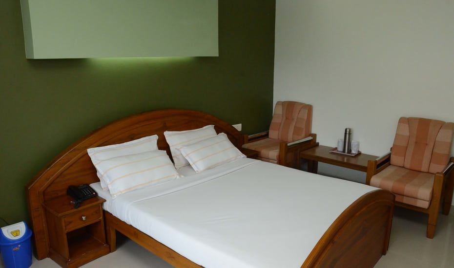 Hotel Mohan Continental Deluxe Room (for Single Person) 3
