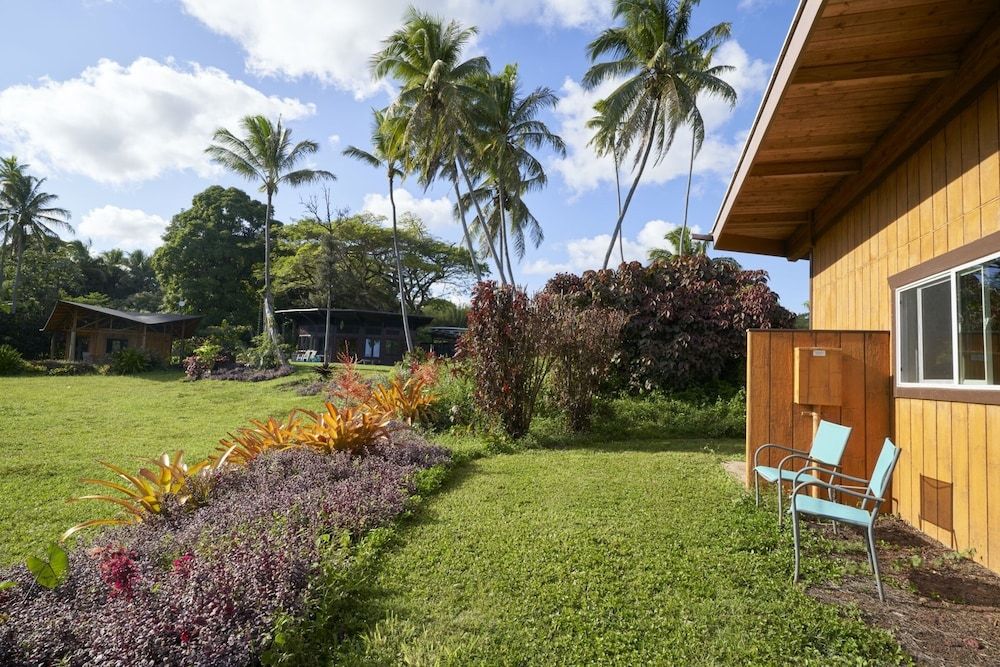 Kalani Oceanside Retreat Room, Multiple Beds, Ocean View, Garden Area 13