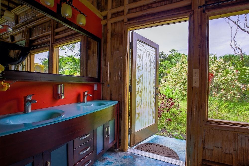 Kalani Oceanside Retreat Room, Multiple Beds, Ocean View, Garden Area 6